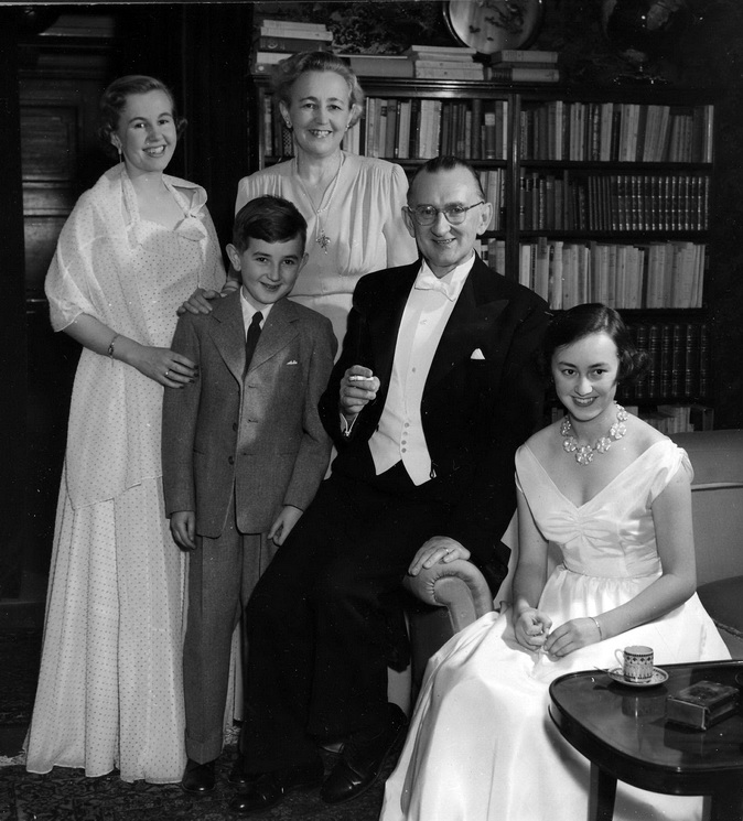 Emy with Ali and the children Anita, Sven, and Eva on Emy’s 50th birthday